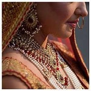 Bridal Jewelry and The Dress