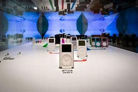 The advertising campaigns of iPod and iPod video