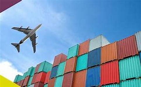 The Advantages of Availing Air Freight Charters