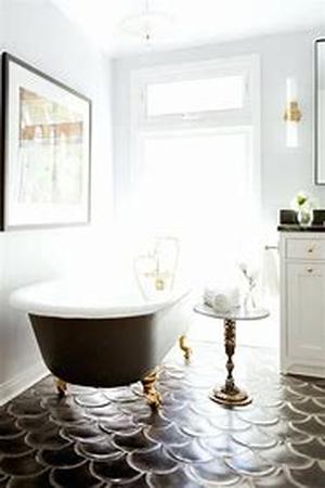 Bathroom Remodeling: Choosing Your New Bathtub